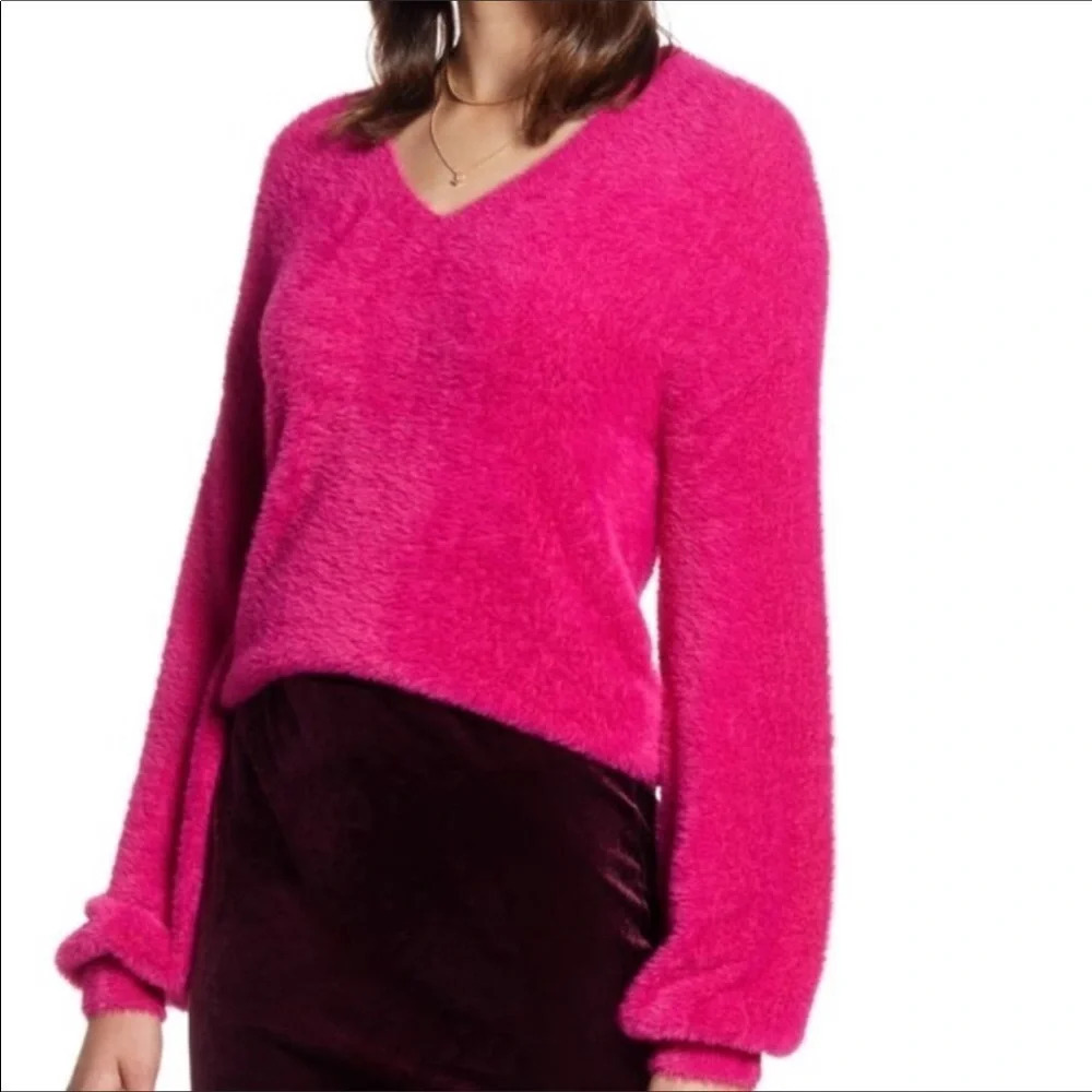 NWT Halogen Pink Fuzzy V-Neck Sweater XS v6x